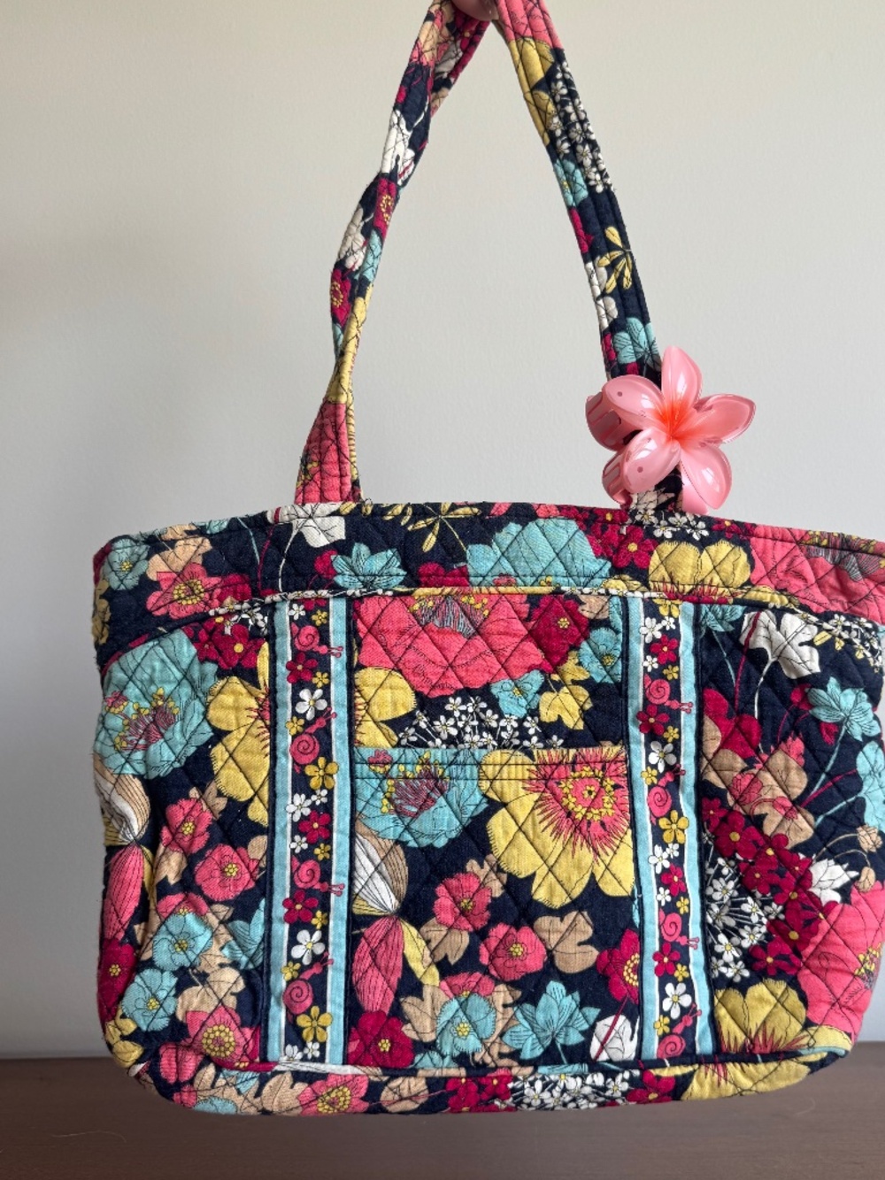 Vera Bradley Happy Snails Small Shoulder Bag Zip Up Tote